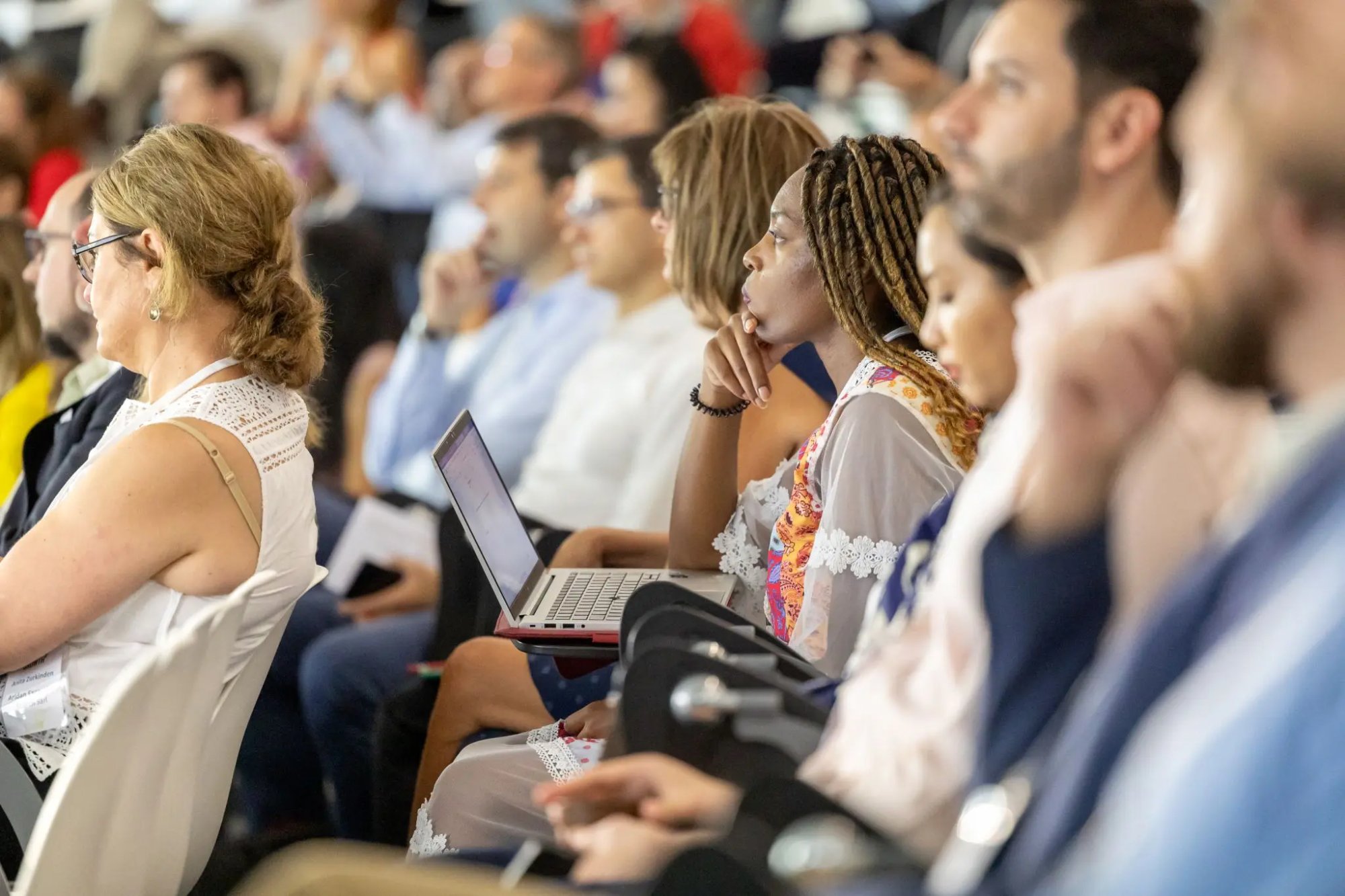 Engaged audience at a Sekoia Club workshop